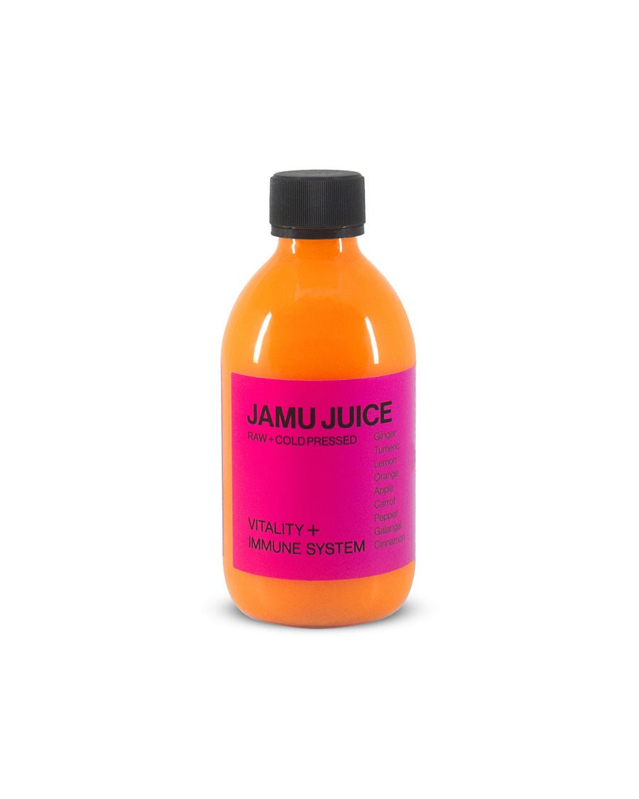 MONO Juice Jamu Juice vor weissen Hintergrund